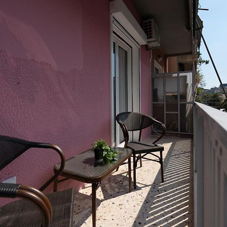 Newly Renovated 2 Bedroom Apartment, 5Min To Metro Athens Luaran gambar