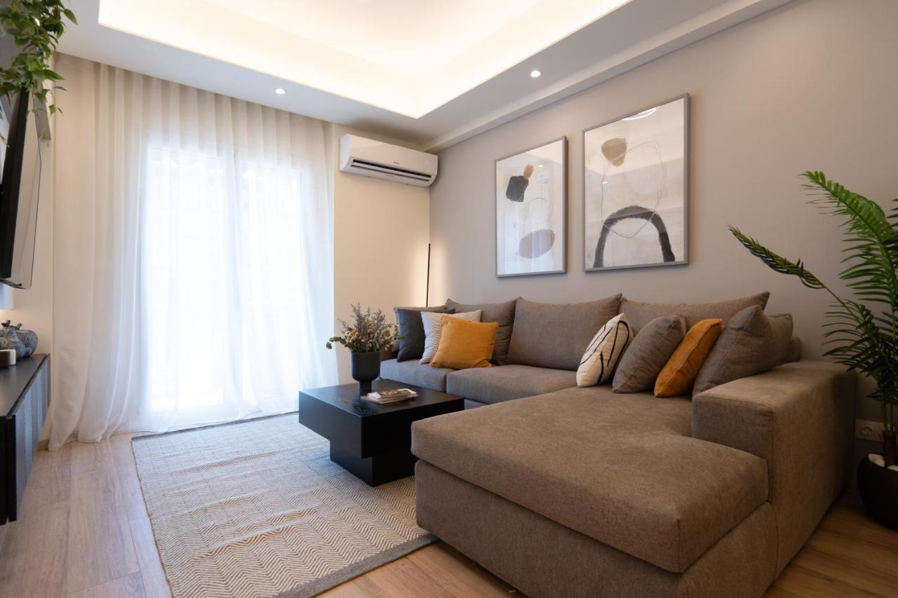Newly Renovated 2 Bedroom Apartment, 5Min To Metro Athens Luaran gambar