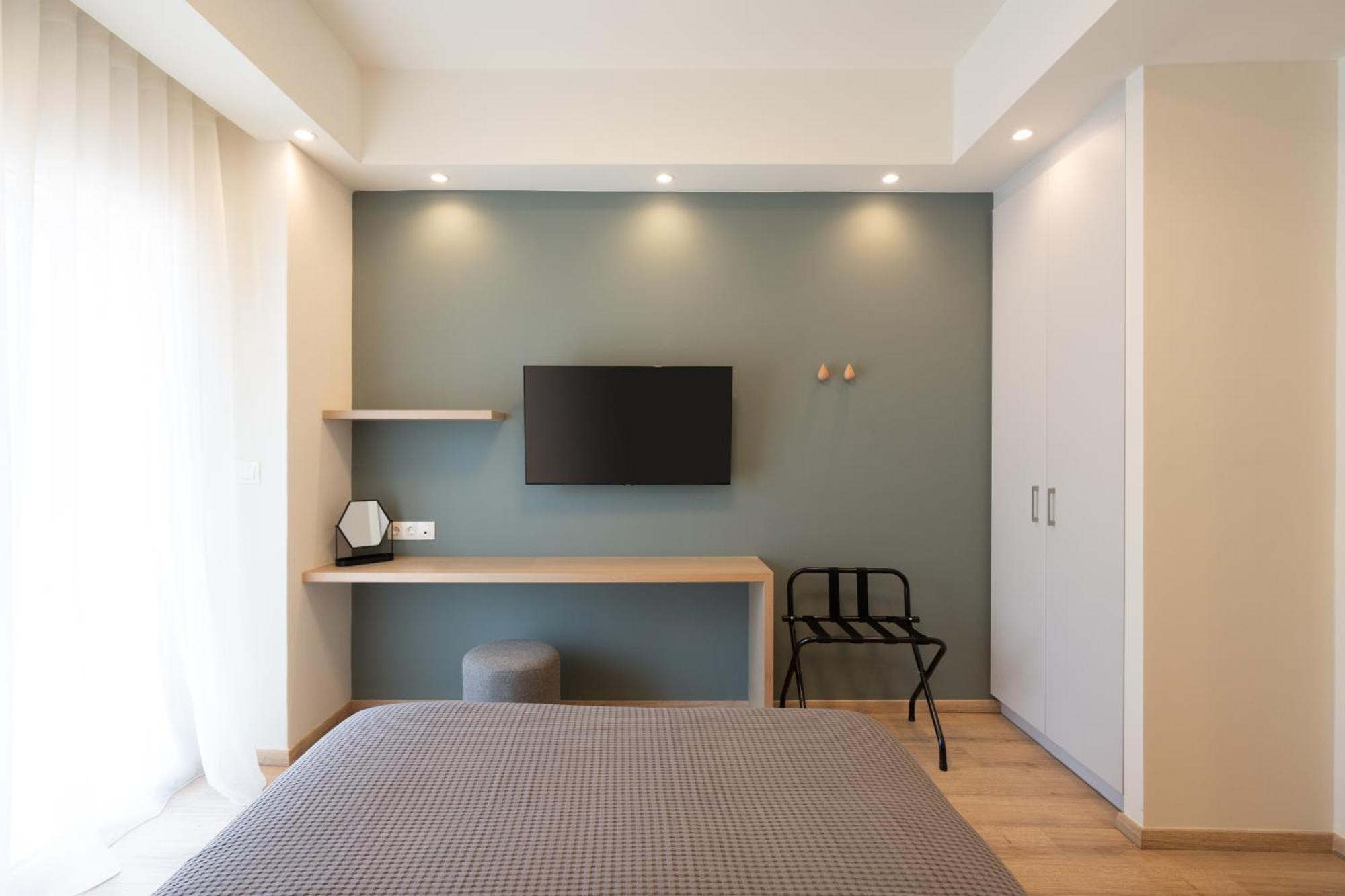 Newly Renovated 2 Bedroom Apartment, 5Min To Metro Athens Luaran gambar