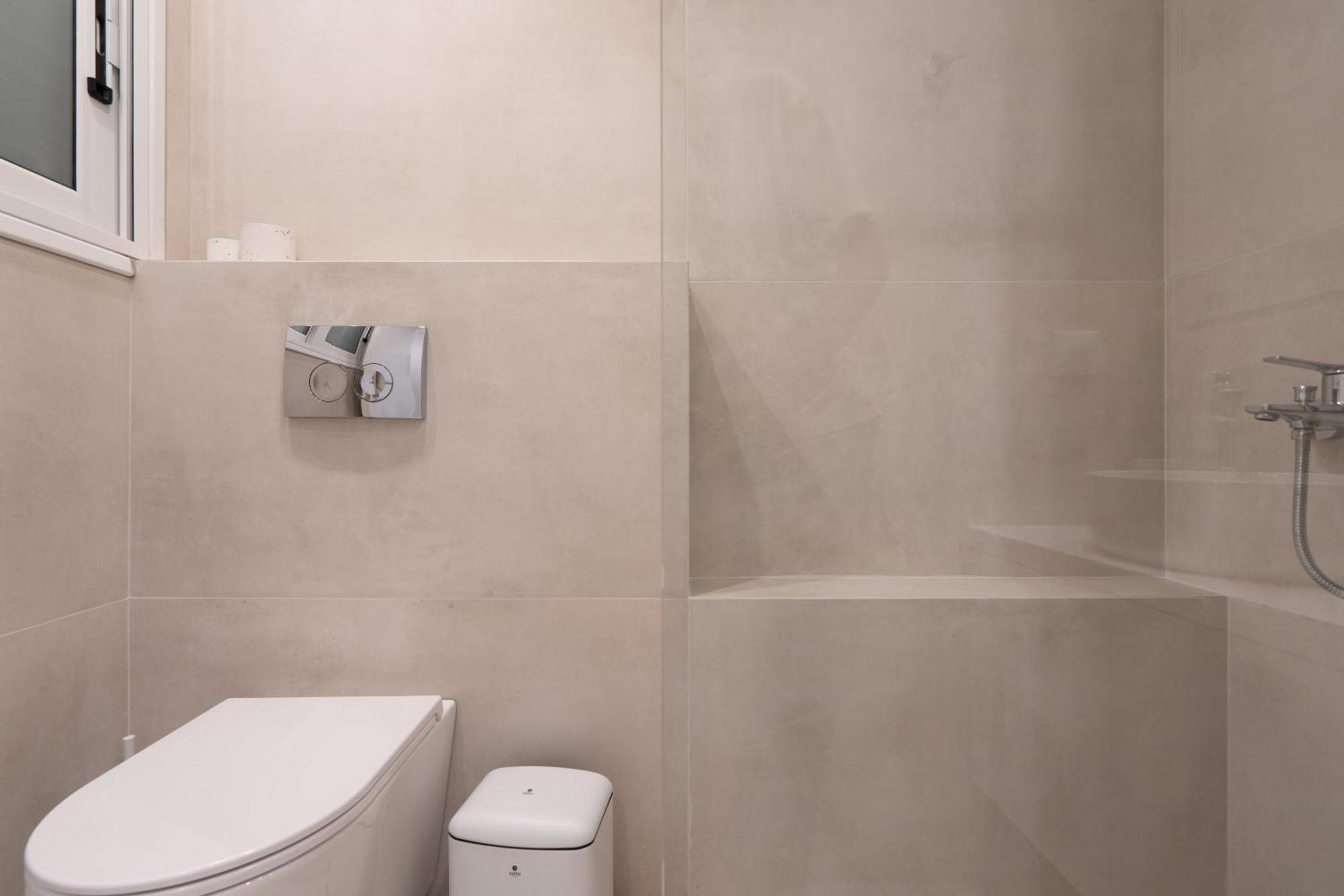 Newly Renovated 2 Bedroom Apartment, 5Min To Metro Athens Luaran gambar