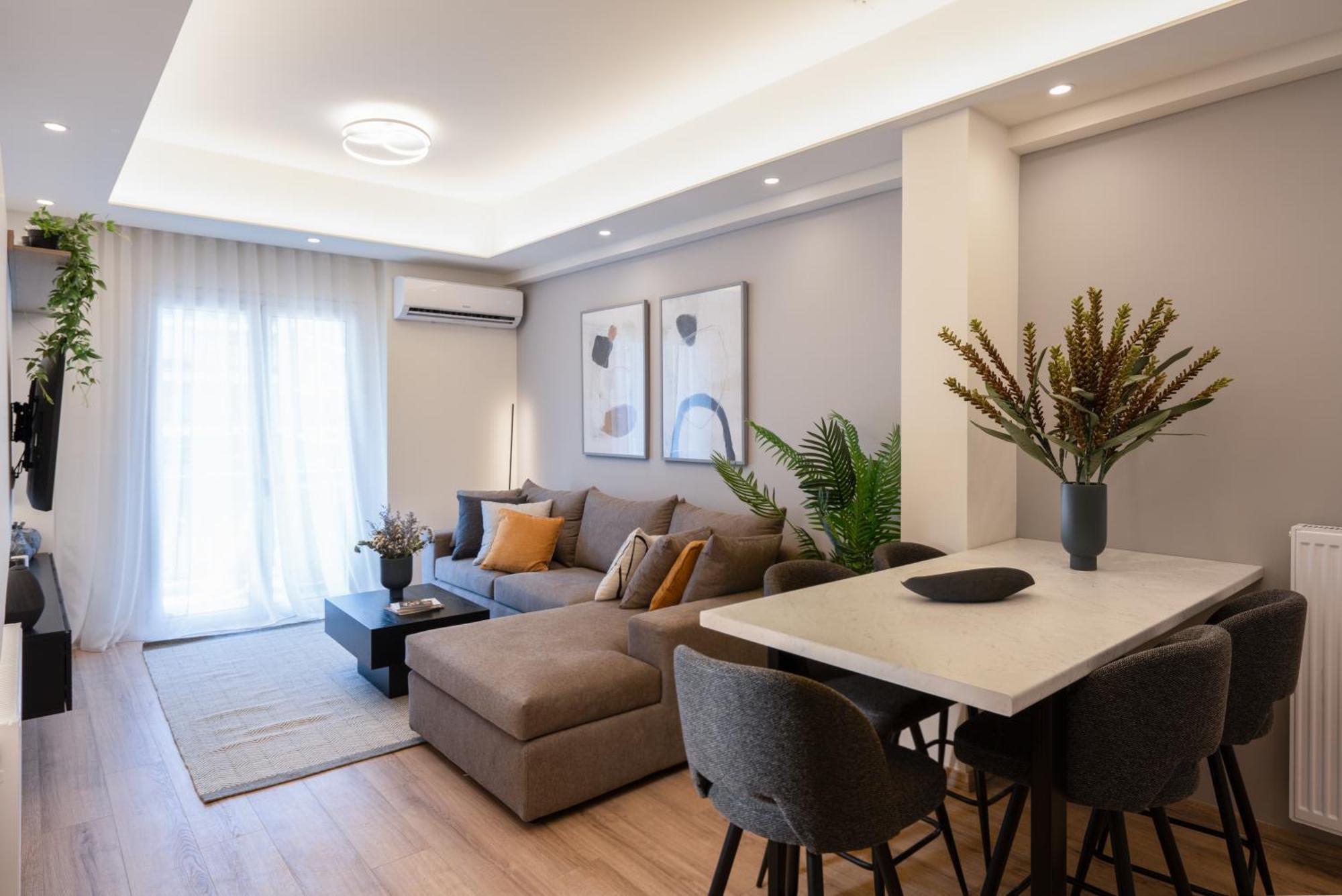 Newly Renovated 2 Bedroom Apartment, 5Min To Metro Athens Luaran gambar